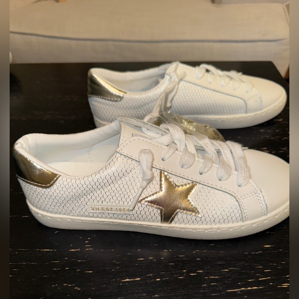 VINTAGE HAVANA Carla Glitter Star Fashion Sneakers size 8 VH EST1954